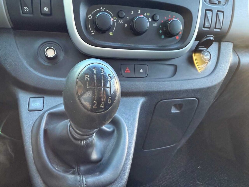 Renault - Trafic - 1.6 dCi T29 L1H2 ComYear of manufacture: 2015 VP-535-X 