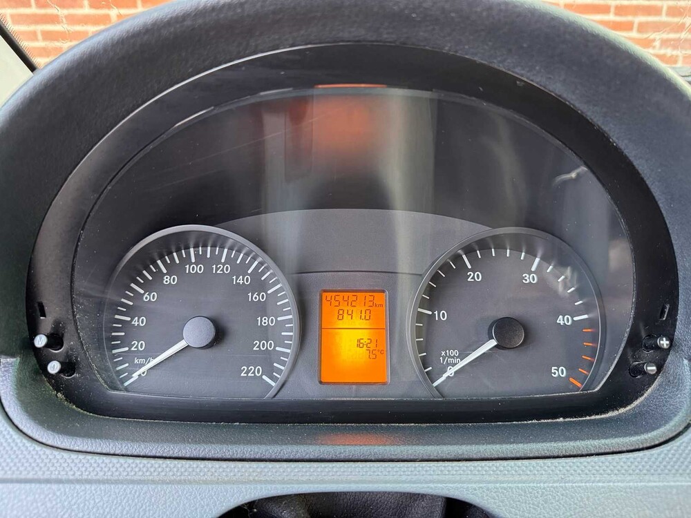 Mercedes-Benz Vito double cab 111 CDI 320 L.DC lux 453000km year of manufacture:2010, 2-VJJ-28