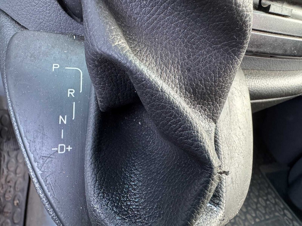 Mercedes-Benz Vito double cab 111 CDI 320 L.DC lux 453000km year of manufacture:2010, 2-VJJ-28