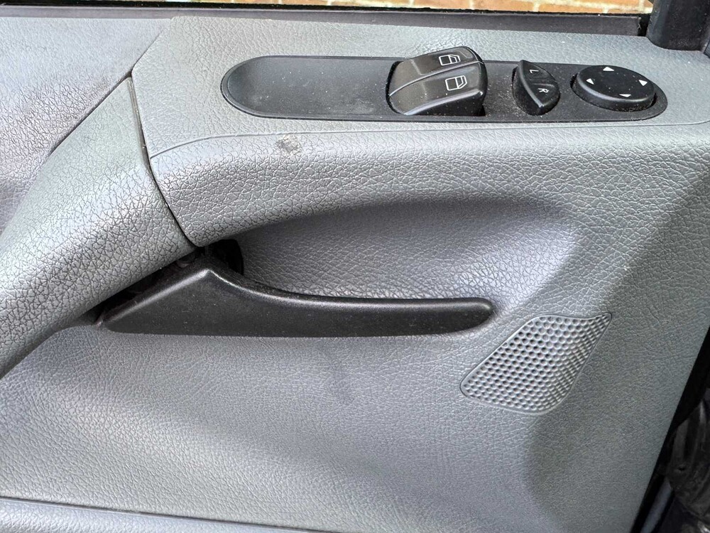 Mercedes-Benz Vito double cab 111 CDI 320 L.DC lux 453000km year of manufacture:2010, 2-VJJ-28