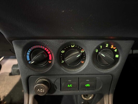 Ford - Transit Connect T220S 1.8 TDCi Trend Bouwjaar: 2012 - 8-VVF-57