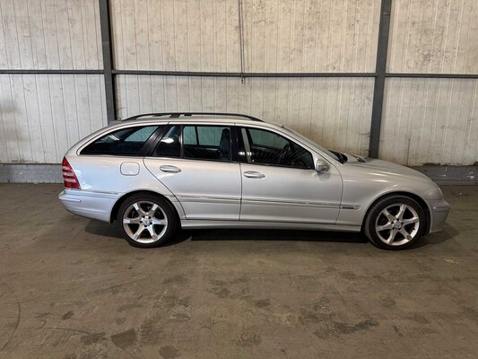 Mercedes-Benz - C-klasse Combi - 200 CDI Avantgarde Bouwjaar: 2007 - 63-XR-BT