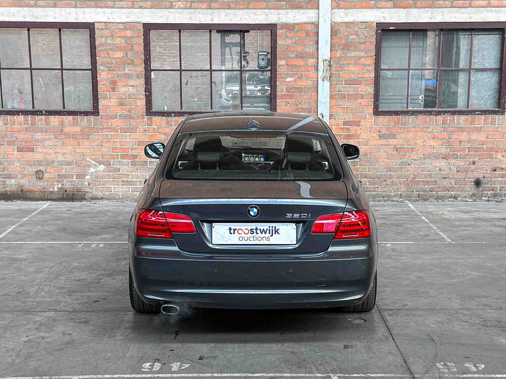 BMW 320i Corp.L.Min. Ed. 3-series Coupé 163hp 2011, 86-SPS-8
