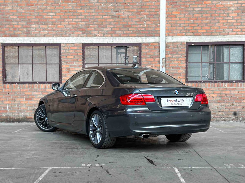 BMW 320i Corp.L.Min. Ed. 3-series Coupé 163hp 2011, 86-SPS-8