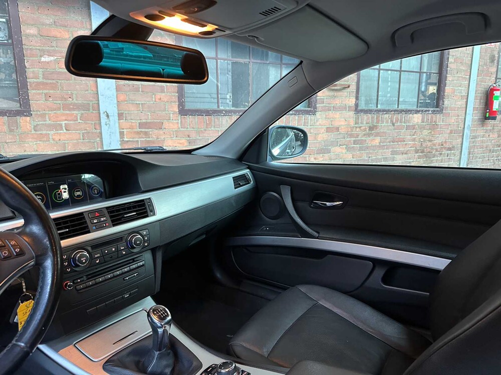 BMW 320i Corp.L.Min. Ed. 3-series Coupé 163hp 2011, 86-SPS-8