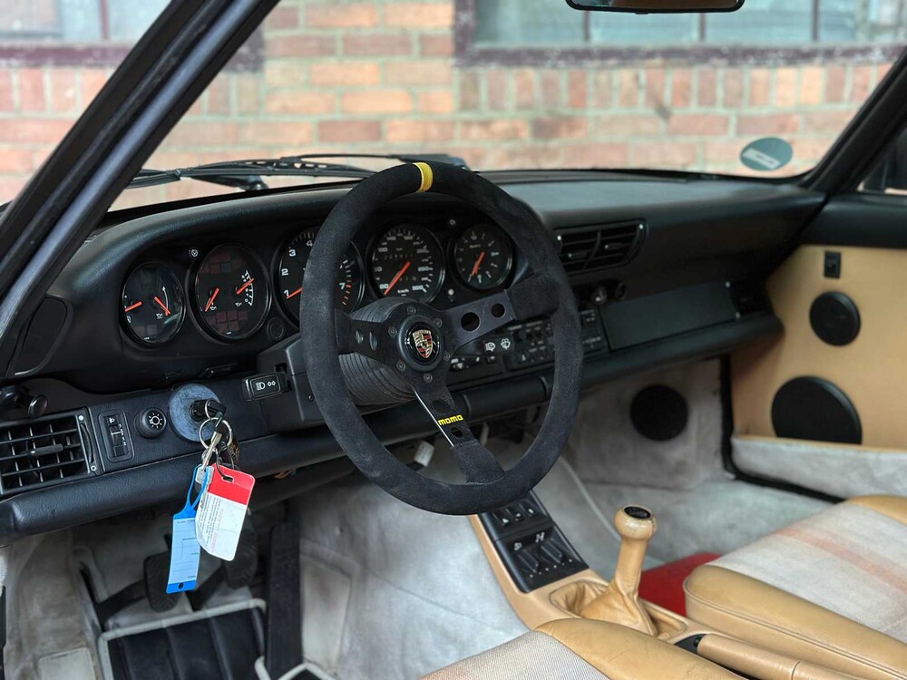 Porsche 964 Carrera 4 3.6 911 Coupe 250pk 1989 Oldtimer