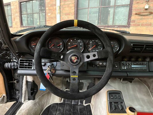 Porsche 964 Carrera 4 3.6 911 Coupe 250hp 1989 Oldtimer