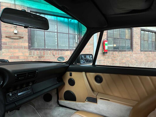 Porsche 964 Carrera 4 3.6 911 Coupe 250hp 1989 Oldtimer