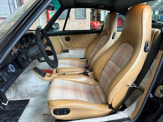 Porsche 964 Carrera 4 3.6 911 Coupe 250hp 1989 Oldtimer
