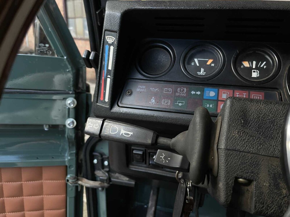 Land Rover Defender 90 Soft Top 2.5l 115pk 1993
