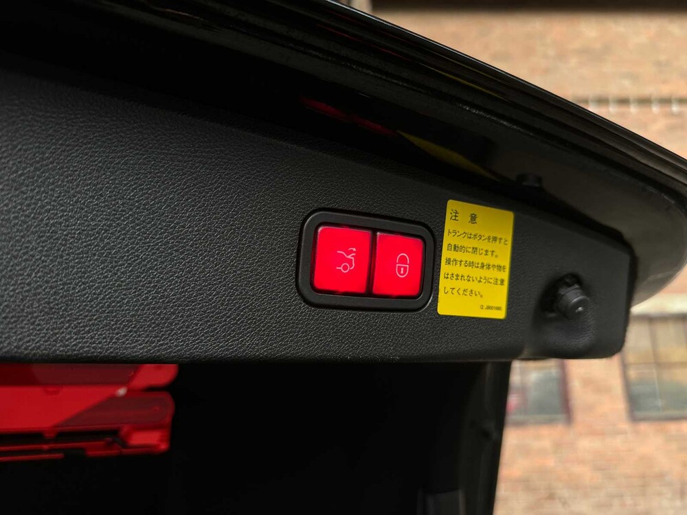 Mercedes-Benz E500 AMG 5.5 V8 388pk 2010 Youngtimer