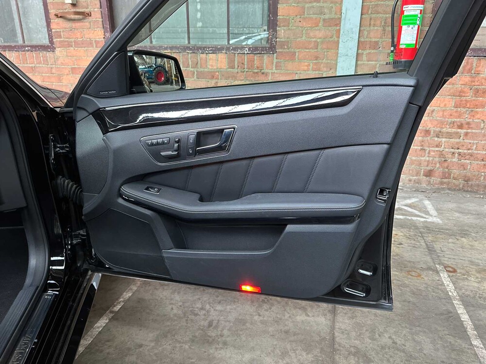 Mercedes-Benz E500 AMG 5.5 V8 388pk 2010 Youngtimer