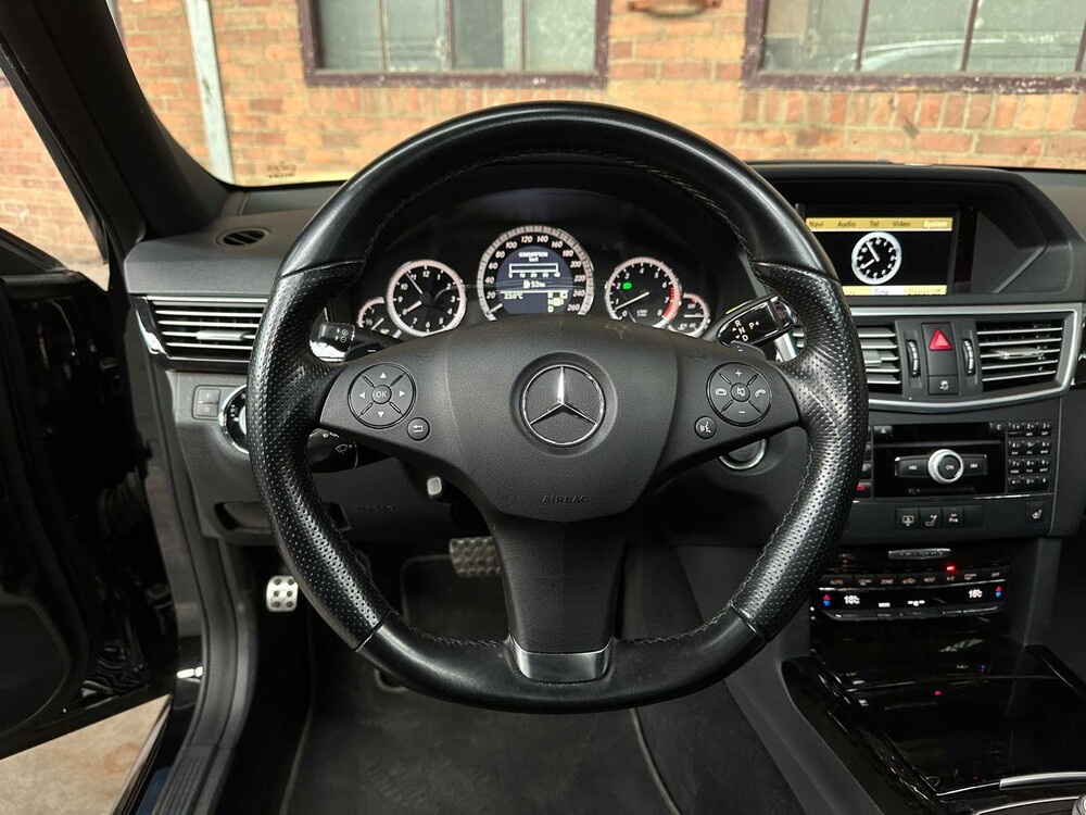 Mercedes-Benz E500 AMG 5.5 V8 388pk 2010 Youngtimer