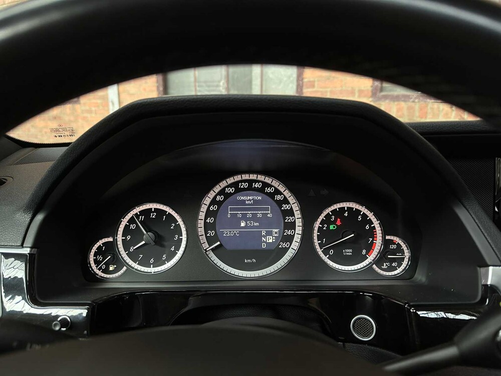 Mercedes-Benz E500 AMG 5.5 V8 388pk 2010 Youngtimer