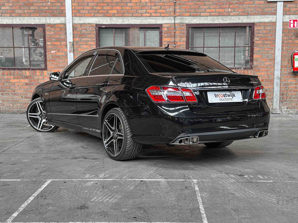 Mercedes-Benz E500 AMG 5.5 V8 388pk 2010 Youngtimer