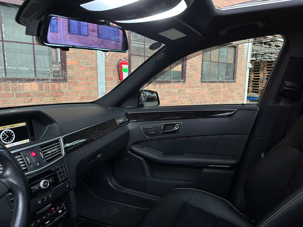 Mercedes-Benz E500 AMG 5.5 V8 388pk 2010 Youngtimer