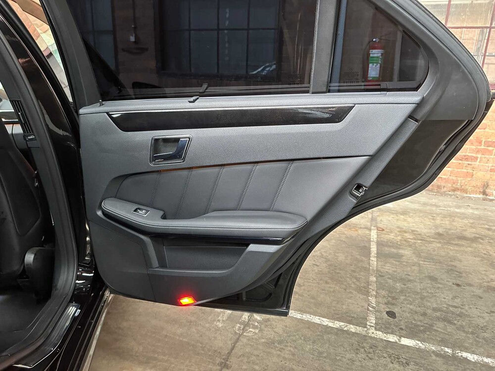 Mercedes-Benz E500 AMG 5.5 V8 388pk 2010 Youngtimer