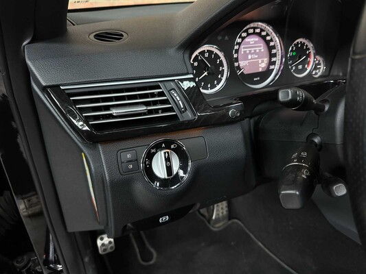 Mercedes-Benz E500 AMG 5.5 V8 388hp 2010 Youngtimer