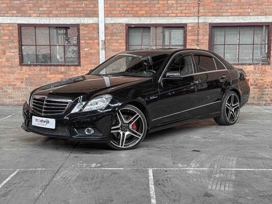 Mercedes-Benz E500 AMG 5.5 V8 388hp 2010 Youngtimer