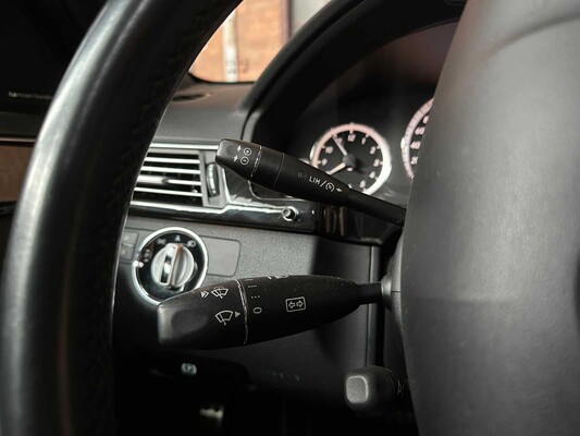 Mercedes-Benz E500 AMG 5.5 V8 388hp 2010 Youngtimer
