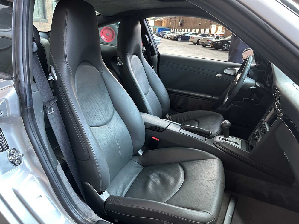 Porsche 911 Carrera Coupe 3.6 997 325pk 2004 Youngtimer