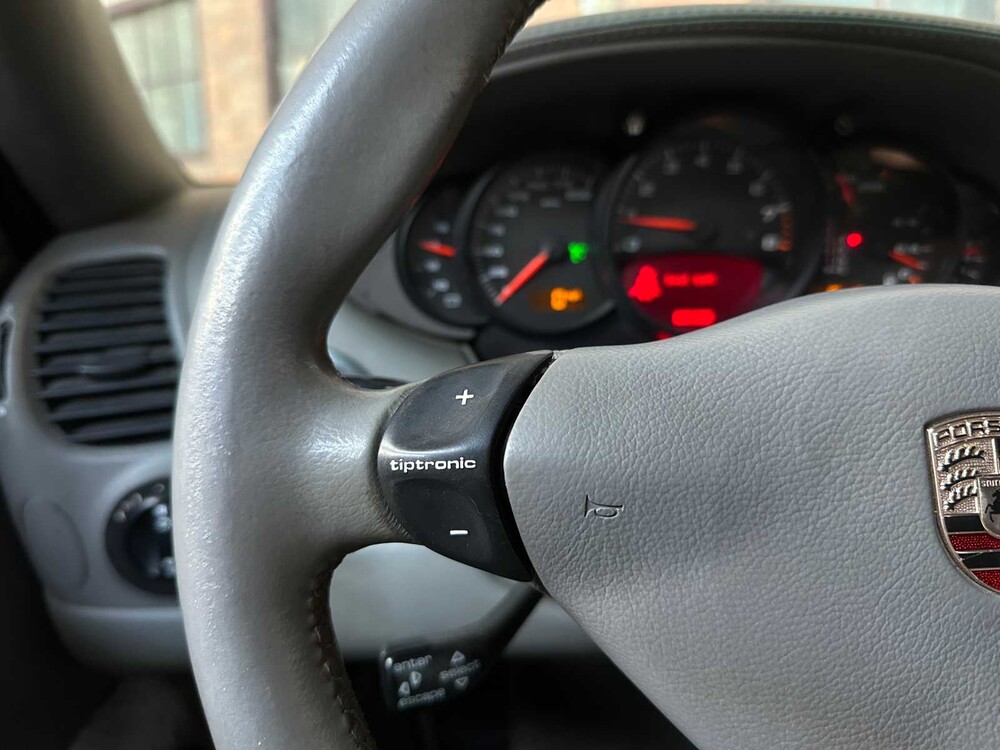 Porsche 911 Carrera Cabriolet 3.6 996 320pk 2003 Youngtimer