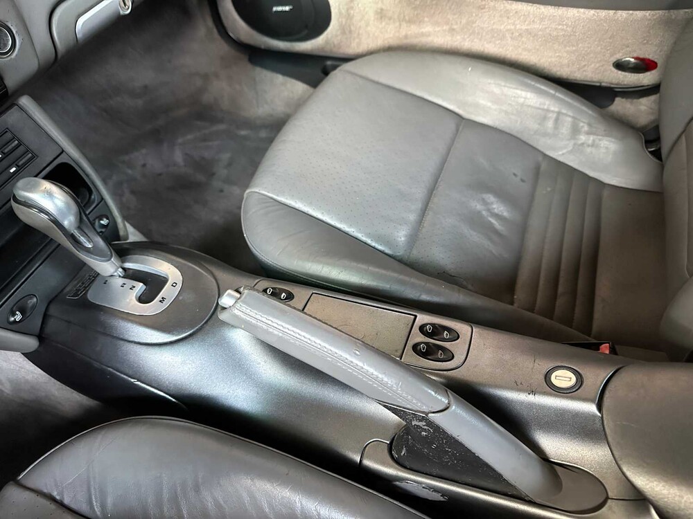 Porsche 911 Carrera Cabriolet 3.6 996 320pk 2003 Youngtimer