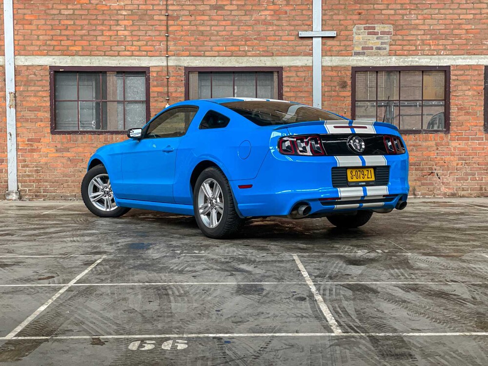 Ford Mustang 3.7 V6 309pk 2014, S-079-ZJ