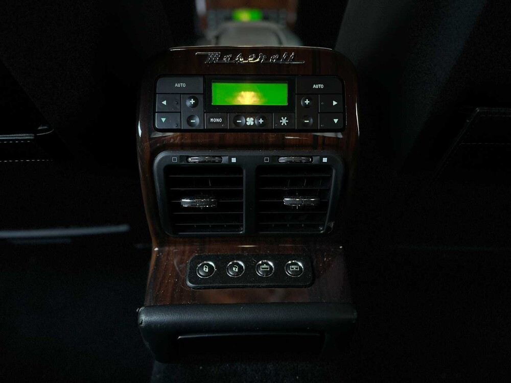 Maserati Quattroporte 4.2 V8 401pk 2005, Z-476-JX Youngtimer