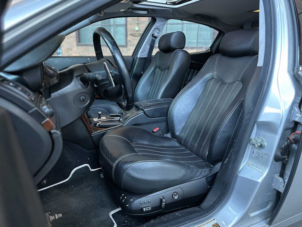 Maserati Quattroporte 4.2 V8 401pk 2005, Z-476-JX Youngtimer