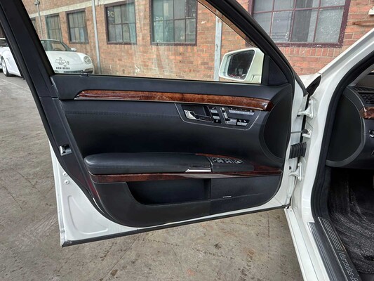 Mercedes-Benz S600 Long 5.5 V12 517hp 2006 Youngtimer Lorinser S-Class