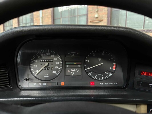 BMW 525e 2.7 126hp 1984 5-series, 91-GNV-4 Olditmer