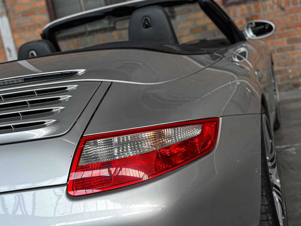 Porsche 911 Carrera S Cabriolet 3.8 997 (MANUAL) 355pk 2006 Youngtimer