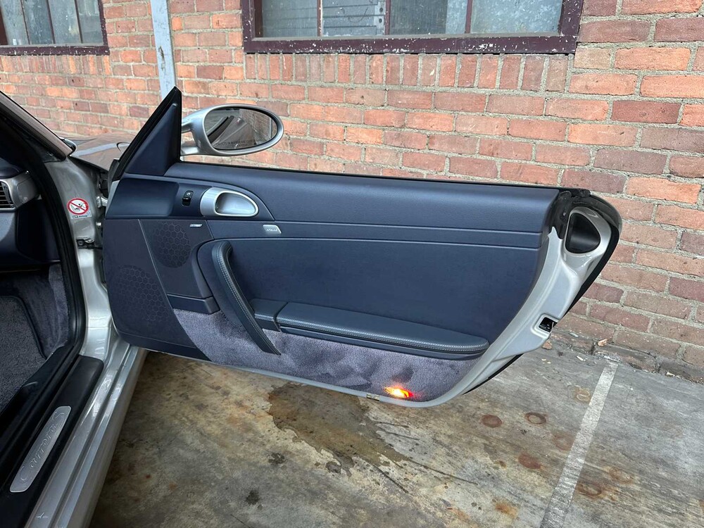 Porsche 911 Carrera S Cabriolet 3.8 997 (MANUAL) 355pk 2006 Youngtimer