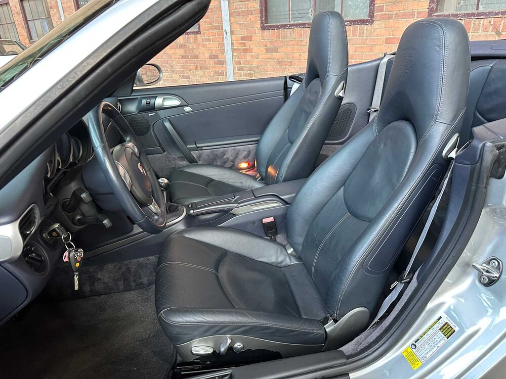 Porsche 911 Carrera S Cabriolet 3.8 997 (MANUAL) 355pk 2006 Youngtimer