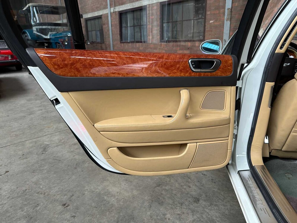 Bentley Continental Flying Spur 6.0 W12 525PK 2007 Youngtimer