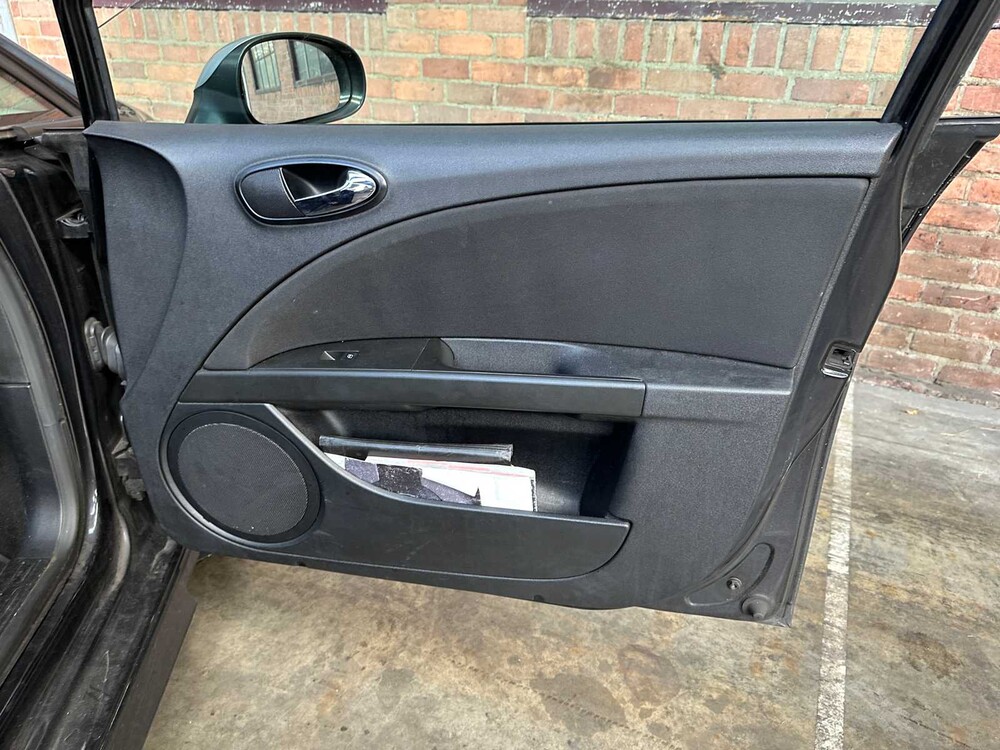 SEAT Leon FR 2.0 TFSI 200pk 2008 -Automaat-, 05-GTK-8 Youngtimer