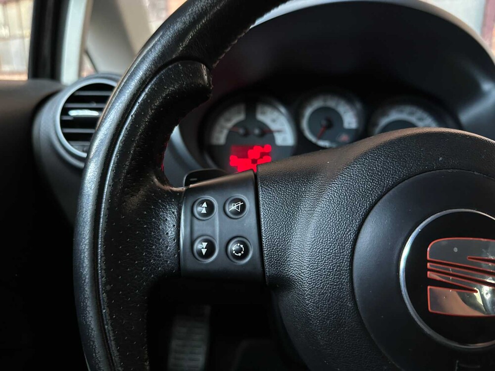 SEAT Leon FR 2.0 TFSI 200pk 2008 -Automaat-, 05-GTK-8 Youngtimer