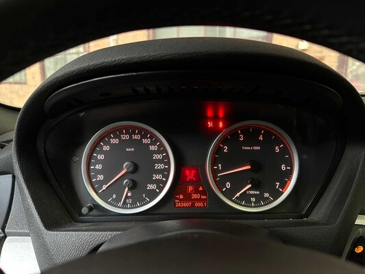 BMW X5 xDrive48i High Executive 355hp 2009, 85-JDJ-8