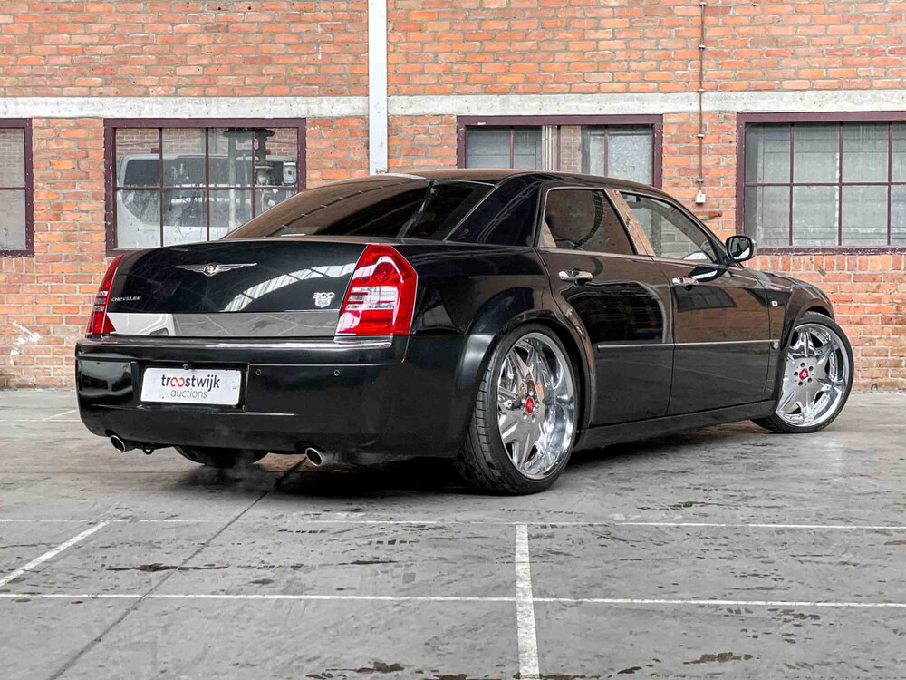 Chrysler 300C HEMI 5.7 V8 340pk 2005 Youngtimer