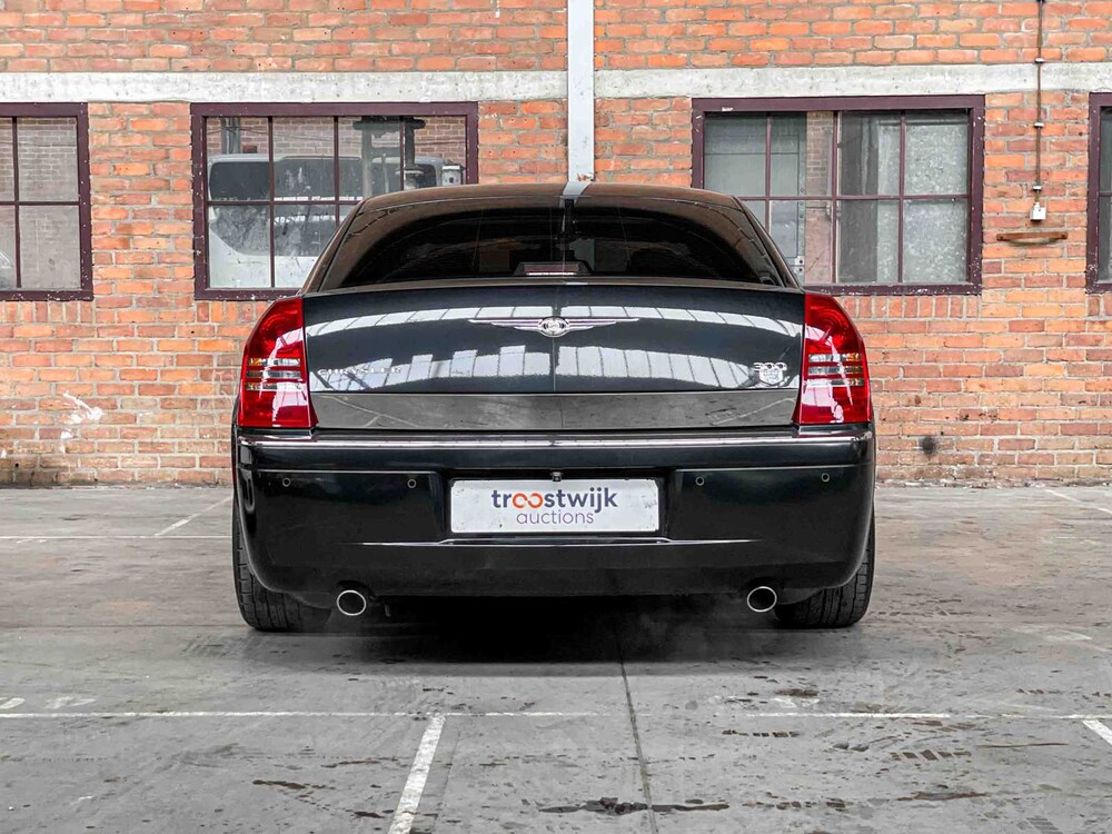 Chrysler 300C HEMI 5.7 V8 340pk 2005 Youngtimer