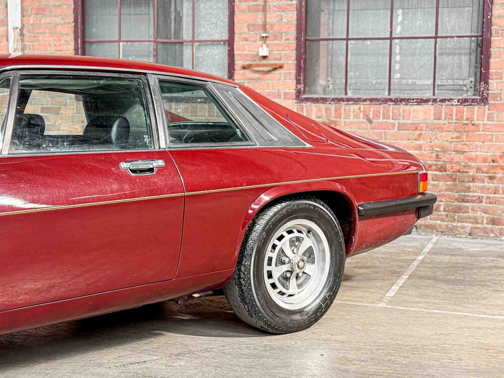 Jaguar XJS 5.3 V12 Coupé 295pk 1977 (Origineel-NL), PT-03-FN