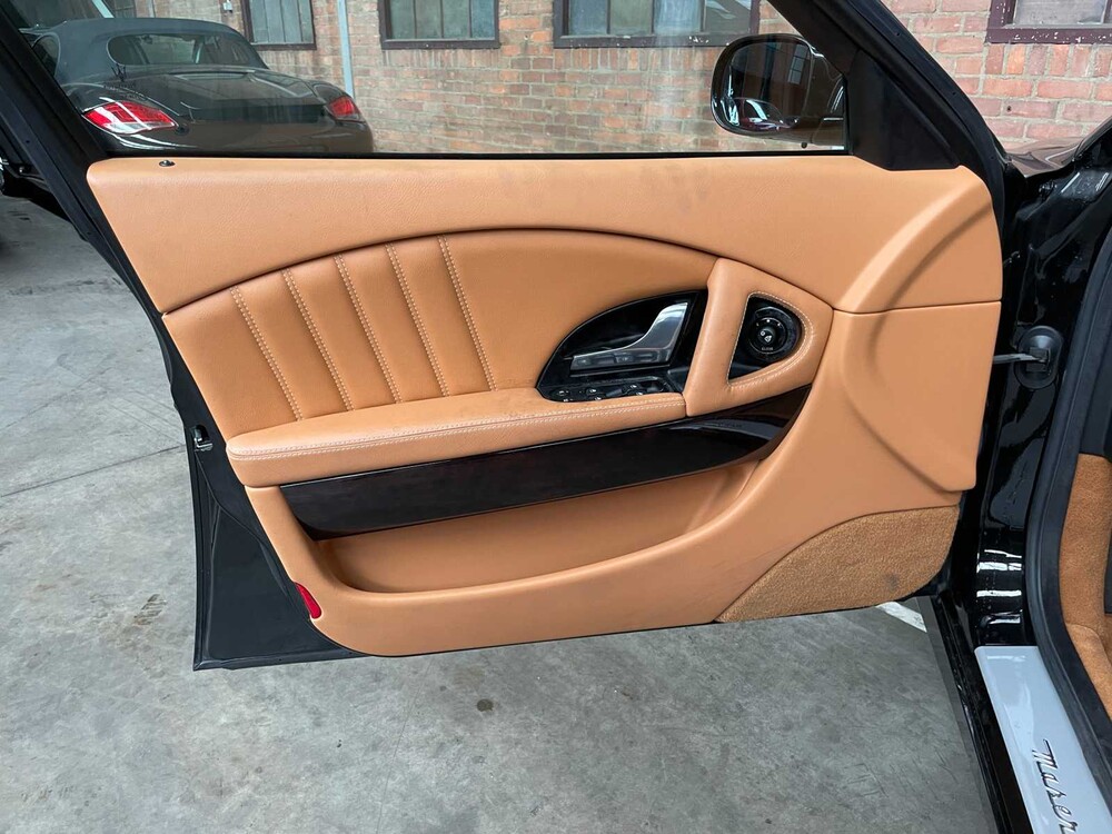 Maserati Quattroporte 4.2 V8 400PK ZF automaat 2008 Youngtimer