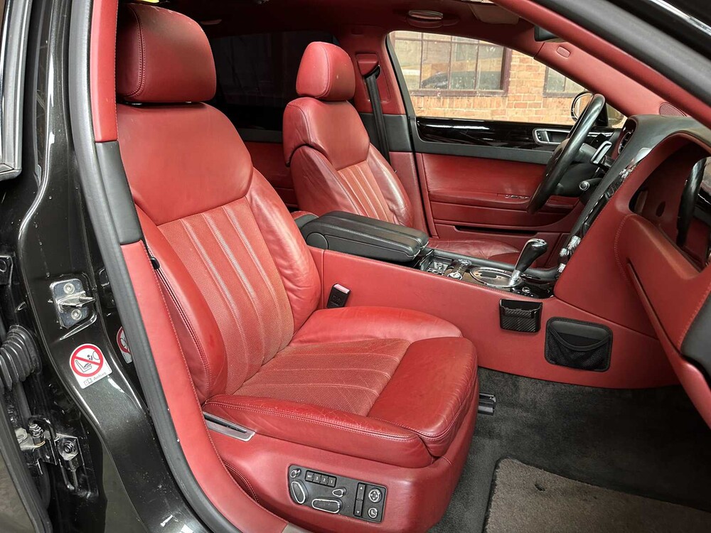 Bentley Continental Flying Spur 6.0 W12 525pk 2006 Youngtimer