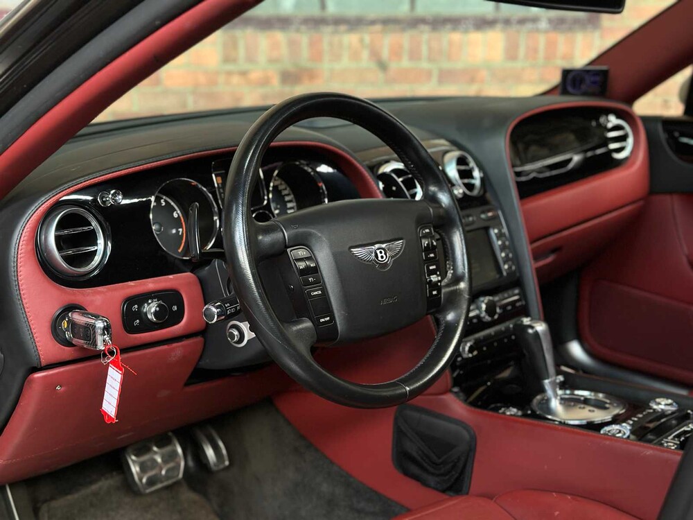 Bentley Continental Flying Spur 6.0 W12 525pk 2006 Youngtimer