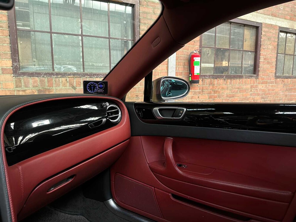 Bentley Continental Flying Spur 6.0 W12 525pk 2006 Youngtimer