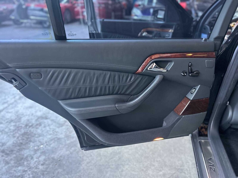 Mercedes-Benz S600 Lang 5.8 V12 367pk 2002 -Youngtimer- S-Klasse