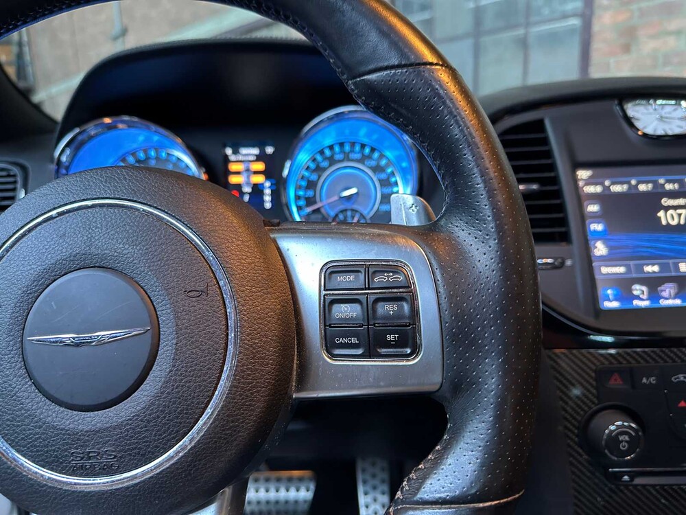 Chrysler 300C SRT8 Facelift 6.1 V8 477pk 2012