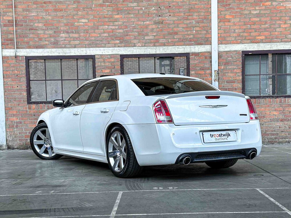 Chrysler 300C SRT8 Facelift 6.1 V8 477pk 2012