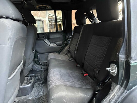 Jeep Wrangler Unlimited Sport 3.8 V6 199pk 2011